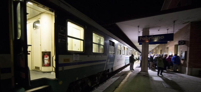 40 tys. osób bez dachu nad głową. Włochy po potężnym trzęsieniu ziemi