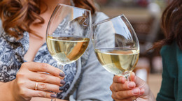 Co się dzieje, gdy codziennie pijesz kieliszek wina? Czy alkohol może być zdrowy dla organizmu?