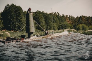 Chlup, do wody! Polskie czołgi K2 Czarna Pantera pokazują, że woda im niestraszna