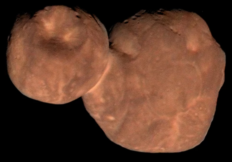 UltimaThule vel Arrokoth w obiektywie sondy New Horizons