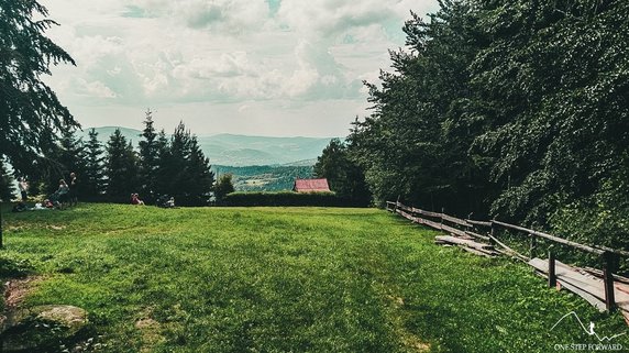 Polana nad Nowinami (730 m n.p.m.)