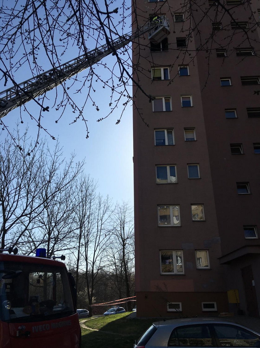 Znamy przyczyny pożaru w Krakowie. Ogień odciął Sandrze drogę ucieczki