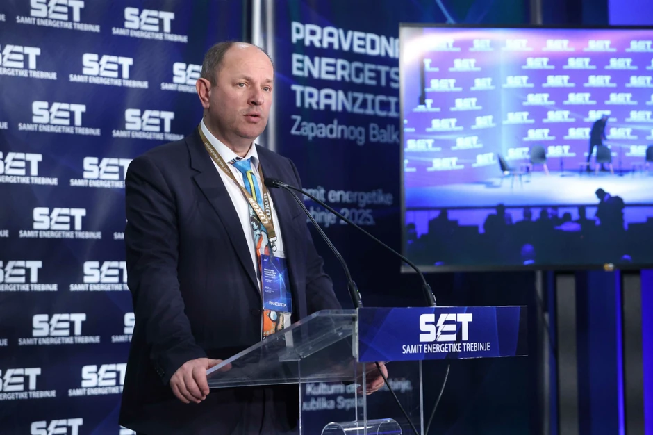 Luka-Petrovic-SET-foto-Miomir-Jakovljevic-ringier-5-scaled