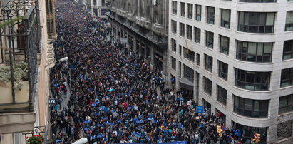 Setki tysięcy osób na ulicach Barcelony