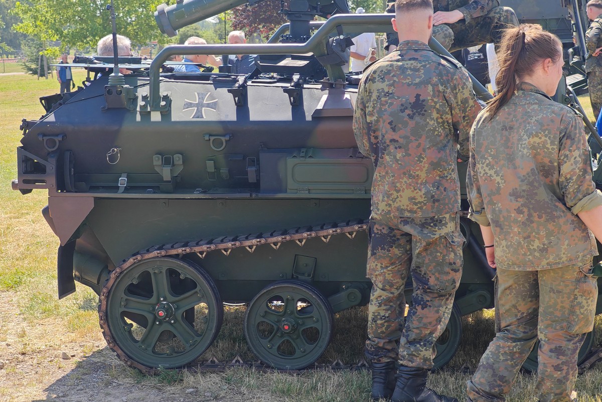 Niemieckie wojsko jest "zaniepokojone" pytaniami od AfD