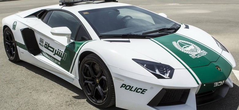 Lamborghini i ferrari w barwach policji! To nie jest żart! ZDJĘCIA