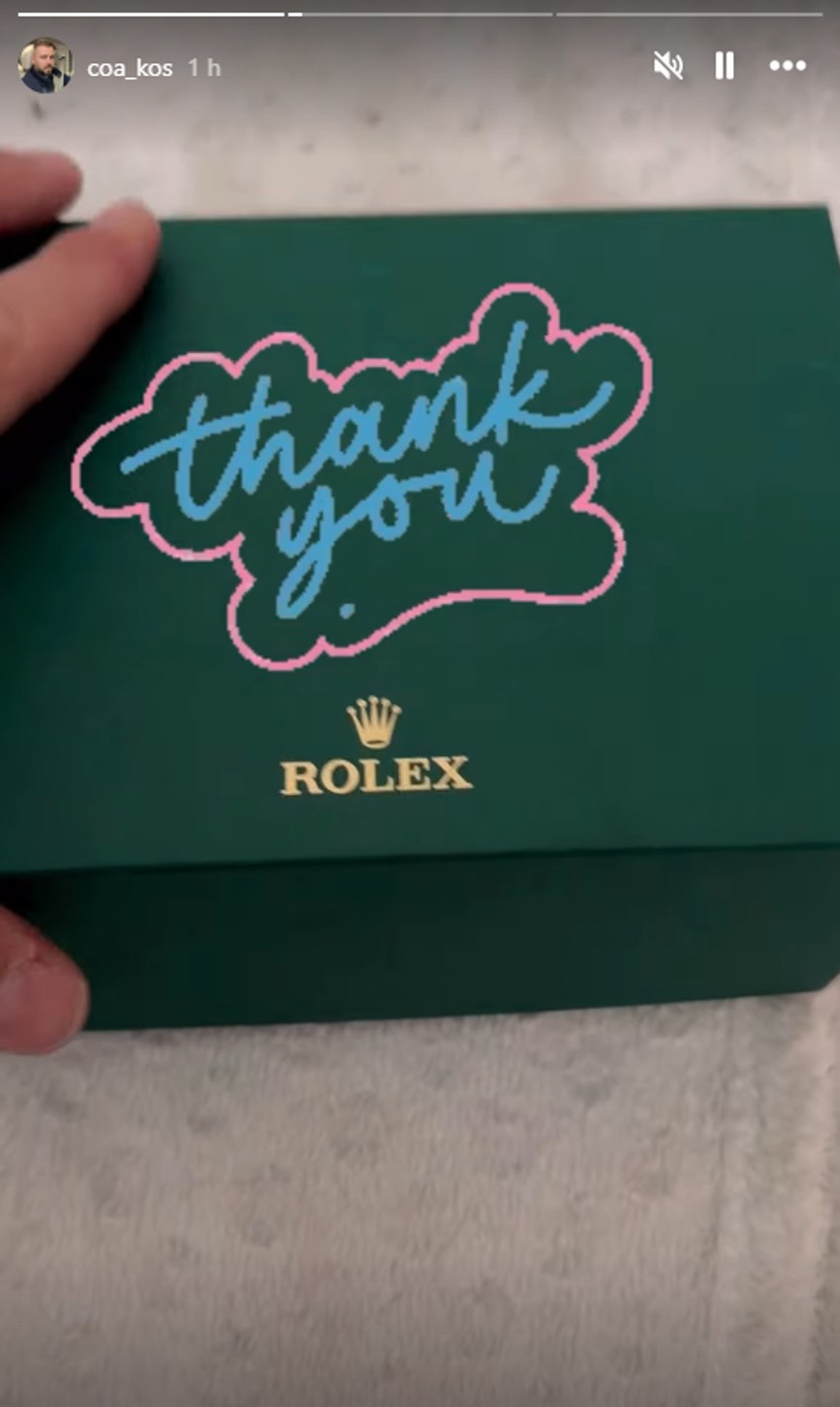 Aca se pohvalio skupocenim satom