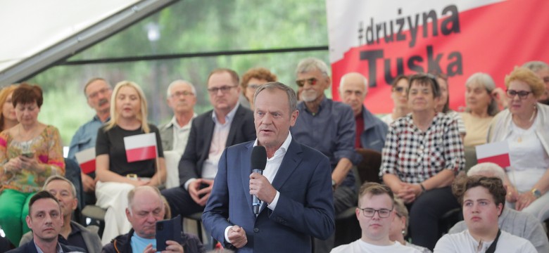 Donald Tusk z wizytą na Warmii i Mazurach. "To wszystko powoduje, że coraz trudniej tu o inwestycje"