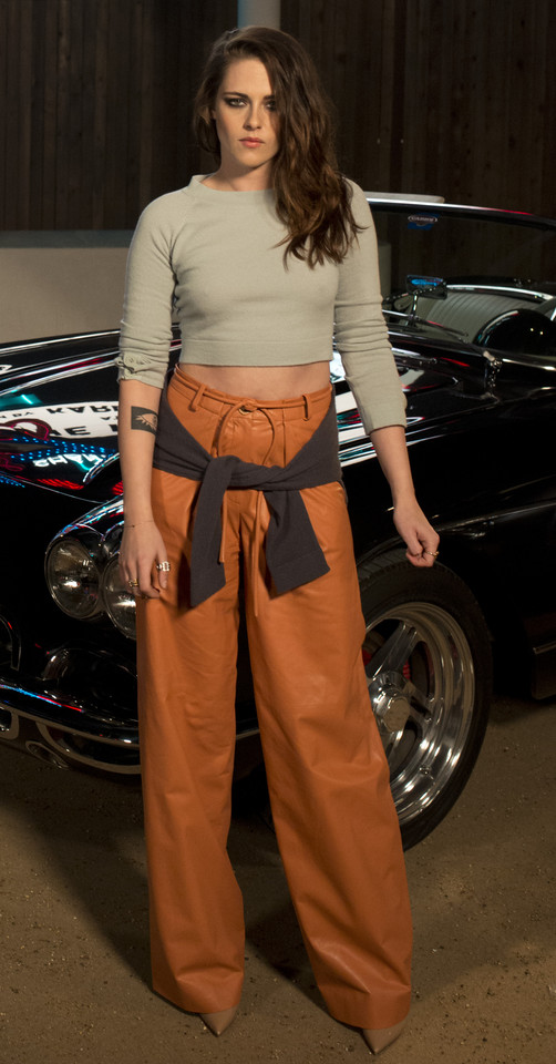 Kristen Stewart w grudniu 2013 na pokazie Chanel "Metiers d'Art" 