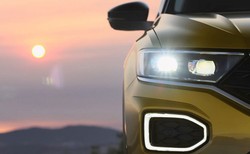 Volkswagen T-Roc gotowy na starcie z Toyotą. Tak wygląda nowy i najtańszy SUV niemieckiej marki