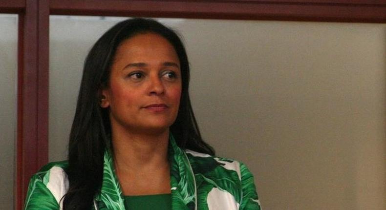 Isabel dos Santos, s'adresse aux journalistes avant de prêter serment en tant que directeur général de la société pétrolière nationale Sonangol à Luanda, en Angola, le 6 juin 2016. REUTERS/Ed Cropley