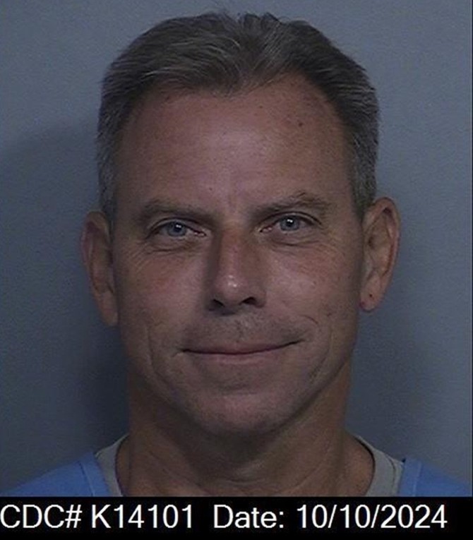 Erik Menendez danas