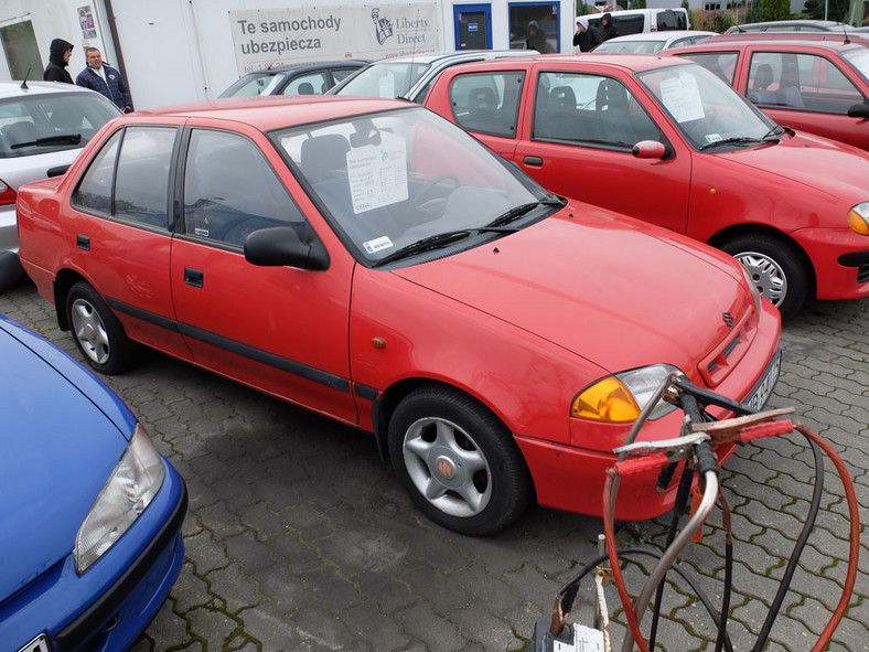 Suzuki Swift 1.3, 1999 r.  2,9 tys. zł