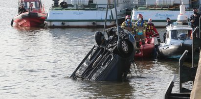 Samochód wpadł do Odry w Szczecinie. Kierowca nie żyje