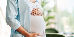 Ciąża może przyspieszyć starzenie nawet u młodych kobiet
