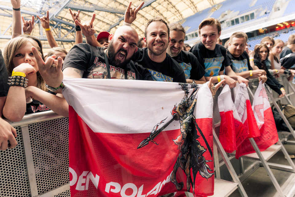 Publiczność na koncercie Iron Maiden w Poznaniu