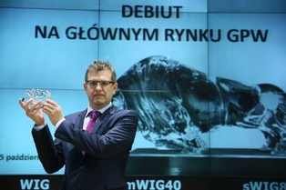 Kurs akcji AAT Holding spadł o 0,08 proc. na debiucie na rynku głównym GPW