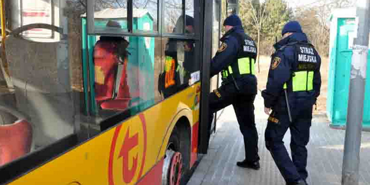 Pijana nastolatka jeździła autobusem. Nie szło jej dobudzić.