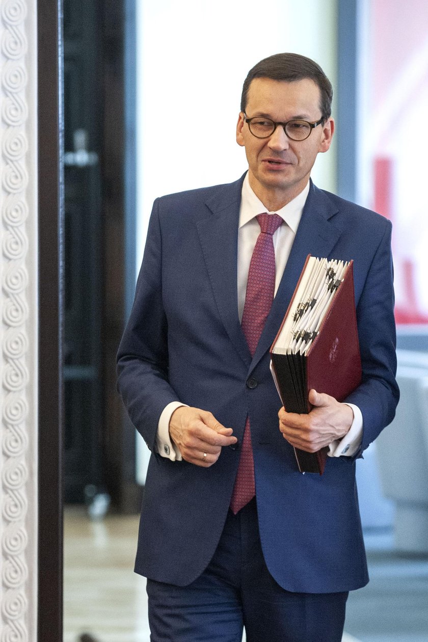 Czy Mateusz Morawiecki kupił działkę od kościoła z naruszeniem prawa kościelnego?