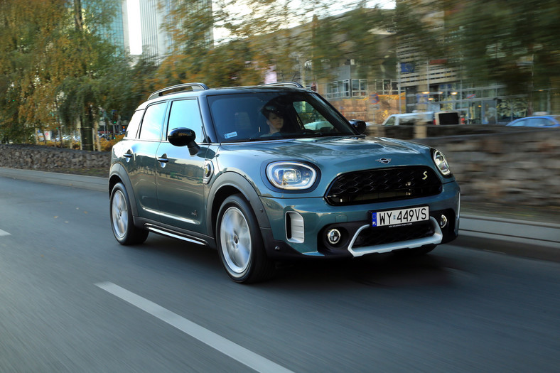 MINI Countryman Cooper SE – udane zgranie przeciwieństw