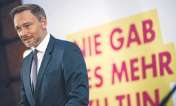 Christian Lindner - liberał, który może zostać ministrem finansów w rządzie Olafa Scholza