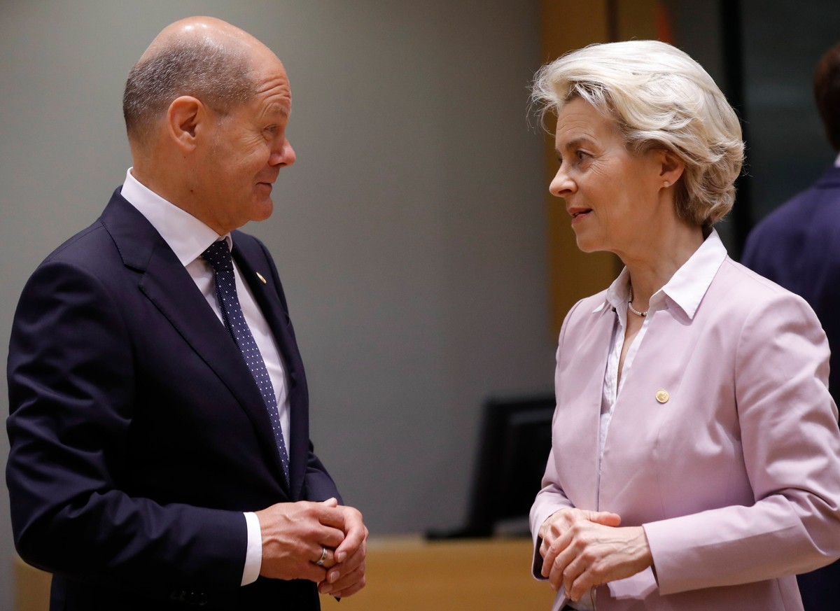 Olaf Scholz i Ursula von der Leyen
