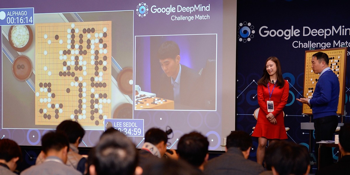 Google reprezentuje w organizacji firma DeepMind, to twórcy programu AlphaGo