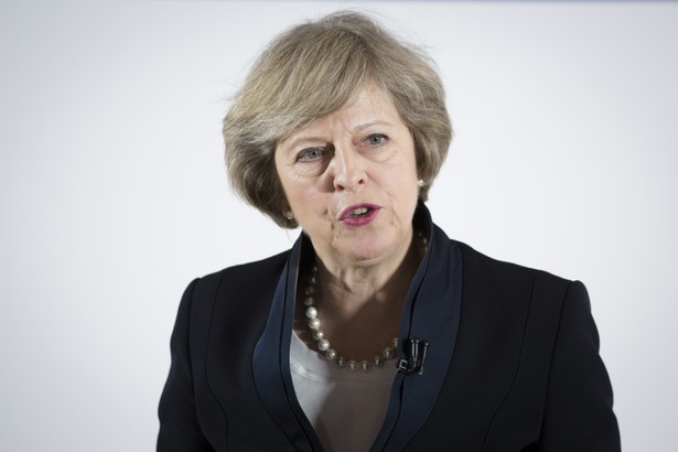 Theresa May w czasie konferencji prasowej