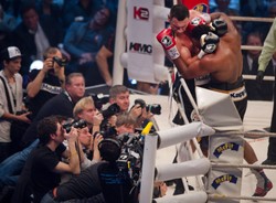 Chisora przed walką opluł Kliczkę. A później bił się z Haye'em. Zobacz wideo