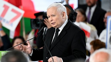 Jarosław Kaczyński wszedł na scenę. Nagle padły słowa po niemiecku [WIDEO]