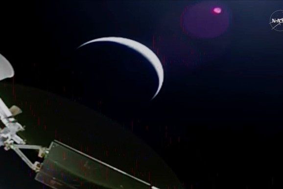 OVO LJUDI NISU VIDELI VIŠE OD POLA VEKA! NASA objavila prve snimke na putu ka Mesecu: Spektakularan pogled na Zemlju koji ostavlja bez daha (FOTO)