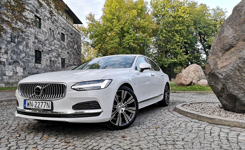 Volvo S90 Recharge T8 plug-in