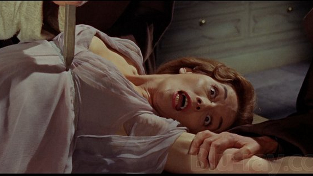 "Uśpieni", najnowszy horror zrealizowany w wytwórni Hammer, do polskich kin trafi 16 maja. Z tej okazji postanowiliśmy przypomnieć historię tej wytwórni. Studia, które odmieniło na zawsze wizerunek hrabiego Drakuli i dało światu legendarny duet Christopher Lee – Peter Cushing.
