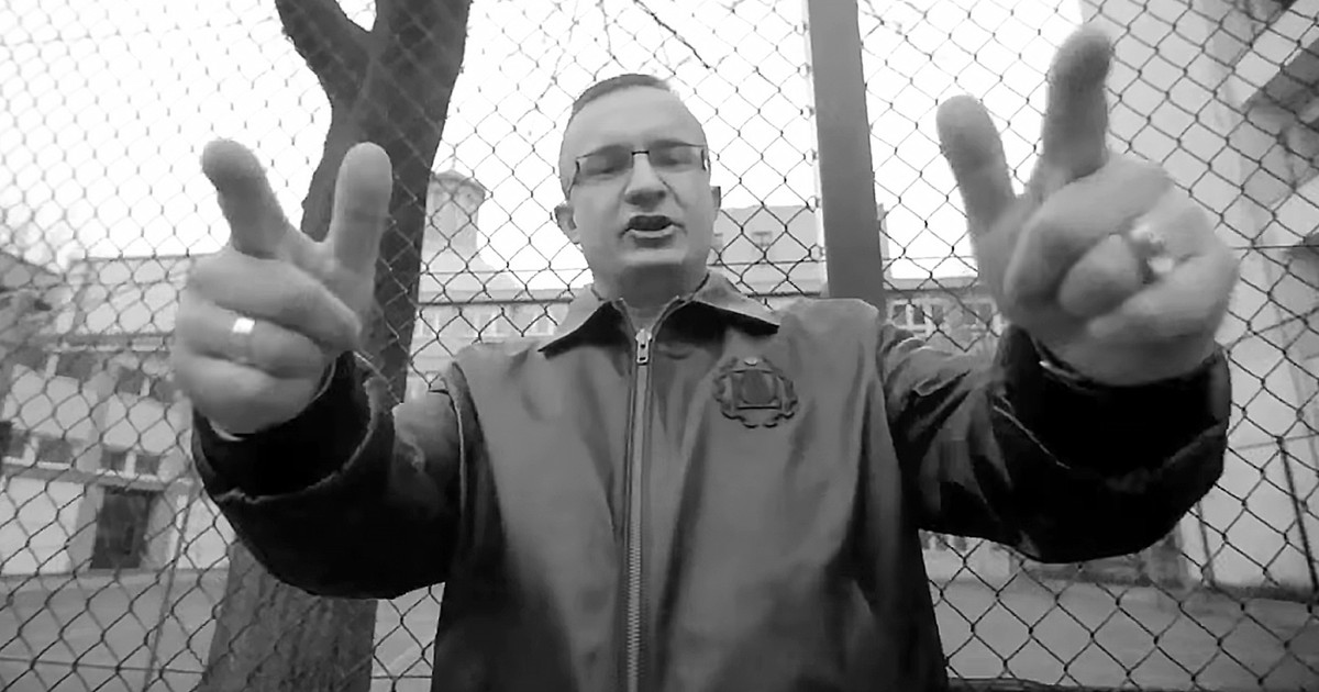Szymon TUR Grzywacz nie żyje. 41-letni uliczny raper osierocił synków