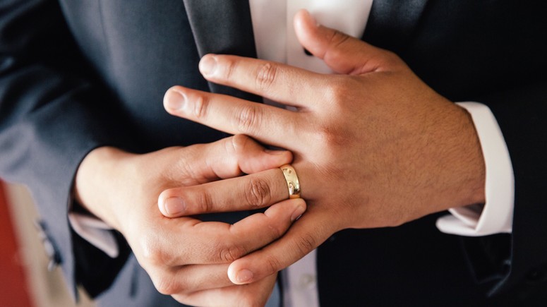 Men Are Sharing When And Why They Take Off Their Wedding Rings Pulse Nigeria
