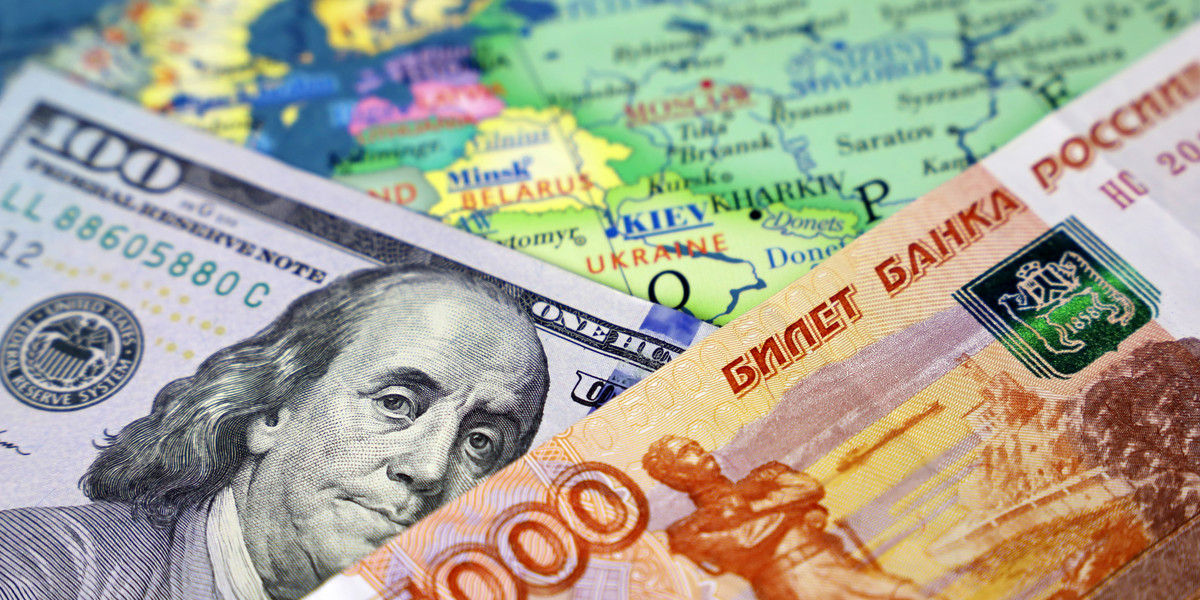Rubel jest najmocniejszy wobec dolara od siedmiu lat.