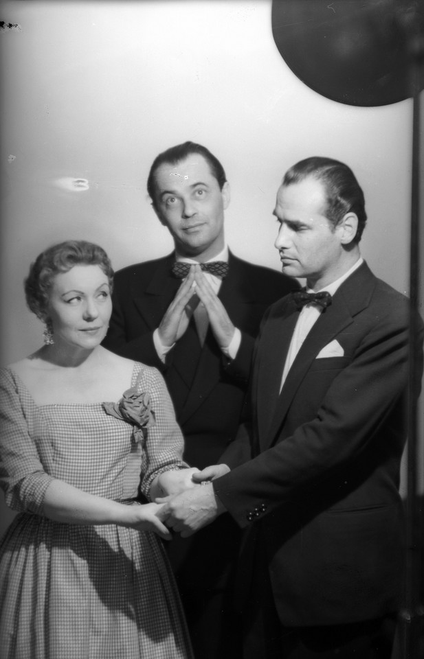 Hanna Bielicka, Jerzy Pietraszkiewicz i Jerzy Duszyński w sztuce "Diabli nadali" (1955)