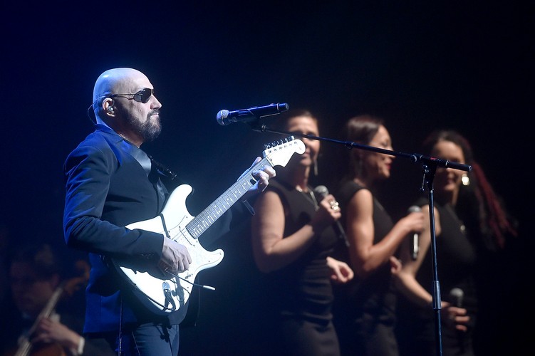 Grzegorz Skawiński podczas występu na 'Night of the Proms – Classic Meets Pop'