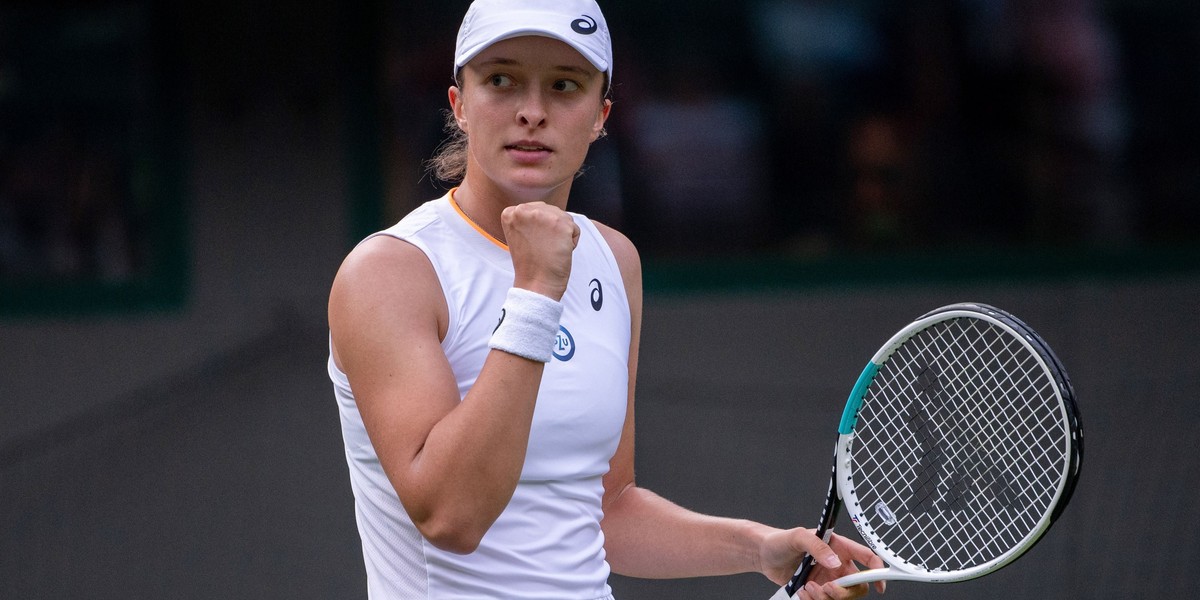 Iga Świątek za jednym zamachem zaliczyła awans do 2. rundy Wimbledonu i na 7. pozycję w rankingu WTA