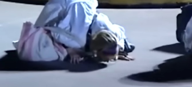 Karnival Trijumf i ljudi koje ljube tlo nakon što su napustili brod