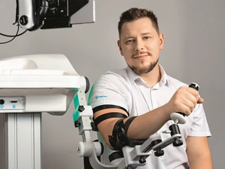 Michał Mikulski zauroczył świat start-upowy egzoszkieletami, ale biznes zbudował na robotach rehabilitacyjnych