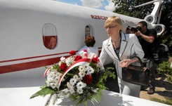 Beata Gosiewska chce 5 mln zł za śmierć męża w katastrofie smoleńskiej. Pełnomocnik MON: Jeśli ktokolwiek dostanie pieniądze, to dzieci
