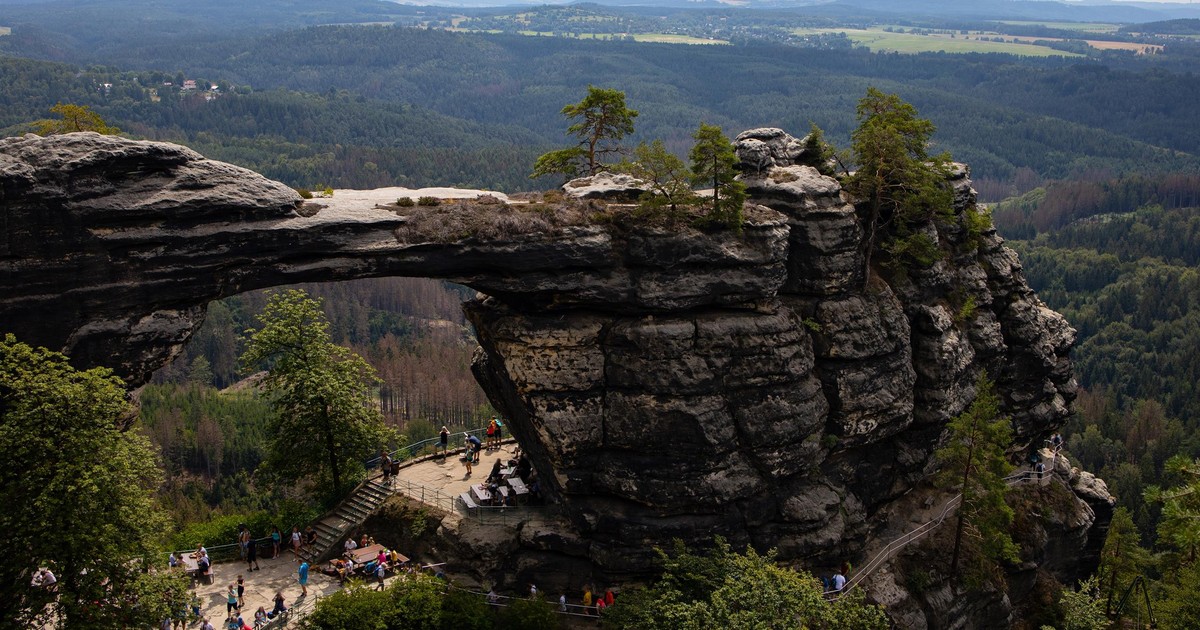 Największy łuk skalny w Europie. Prawdziwy cud natury u naszych sąsiadów
