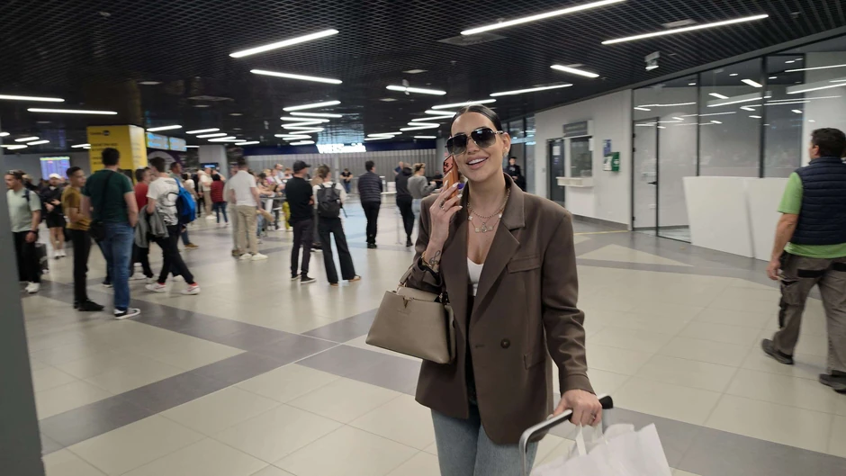 Katarina Grujić na aerodromu