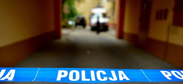 Mężczyzna zabarykadował się w mieszkaniu w Jaśle, wziął zakładników. Antyterroryści weszli siłą