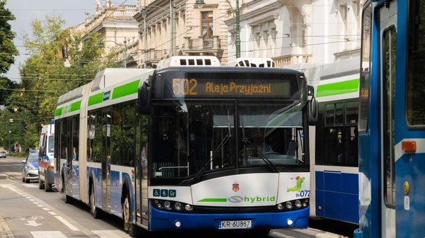 Z krakowskiej komunikacji studenci mogą korzystać na wiele sposobów