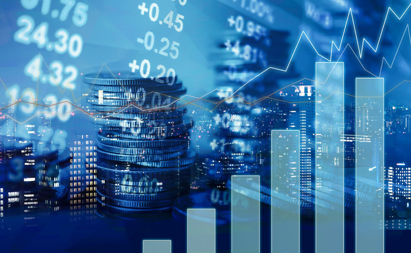 Agencja ratingowa Moody's podwyższyła prognozę dynamiki PKB Polski na 2018 r. do 3,5 proc. z 3,1 proc. i obniżyła szacunek deficytu sektora finansów publicznych na 2018 r. do 2,7 proc. PKB z 2,9 proc. prognozowanych w maju. Agencja oczekuje, że wzrost gospodarczy w Polsce będzie solidny.