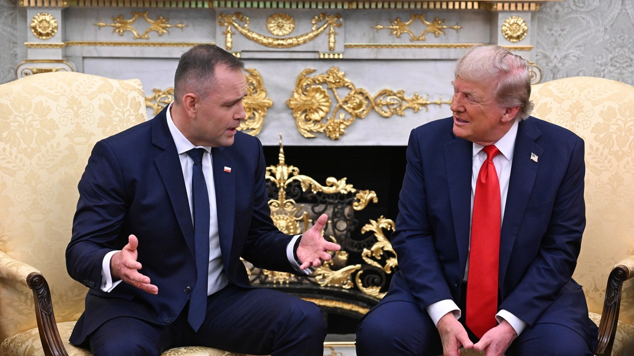 Notatka z wizyty Karola Nawrockiego w USA w rękach rządu. "Kancelaria przez cały czas czeka"