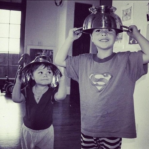 Jakob i Joey z czasów, gdy jeszcze marzyła im się inna kariera...