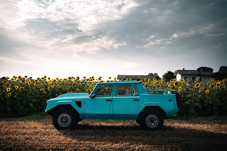 Lamborghini V12 LM 002